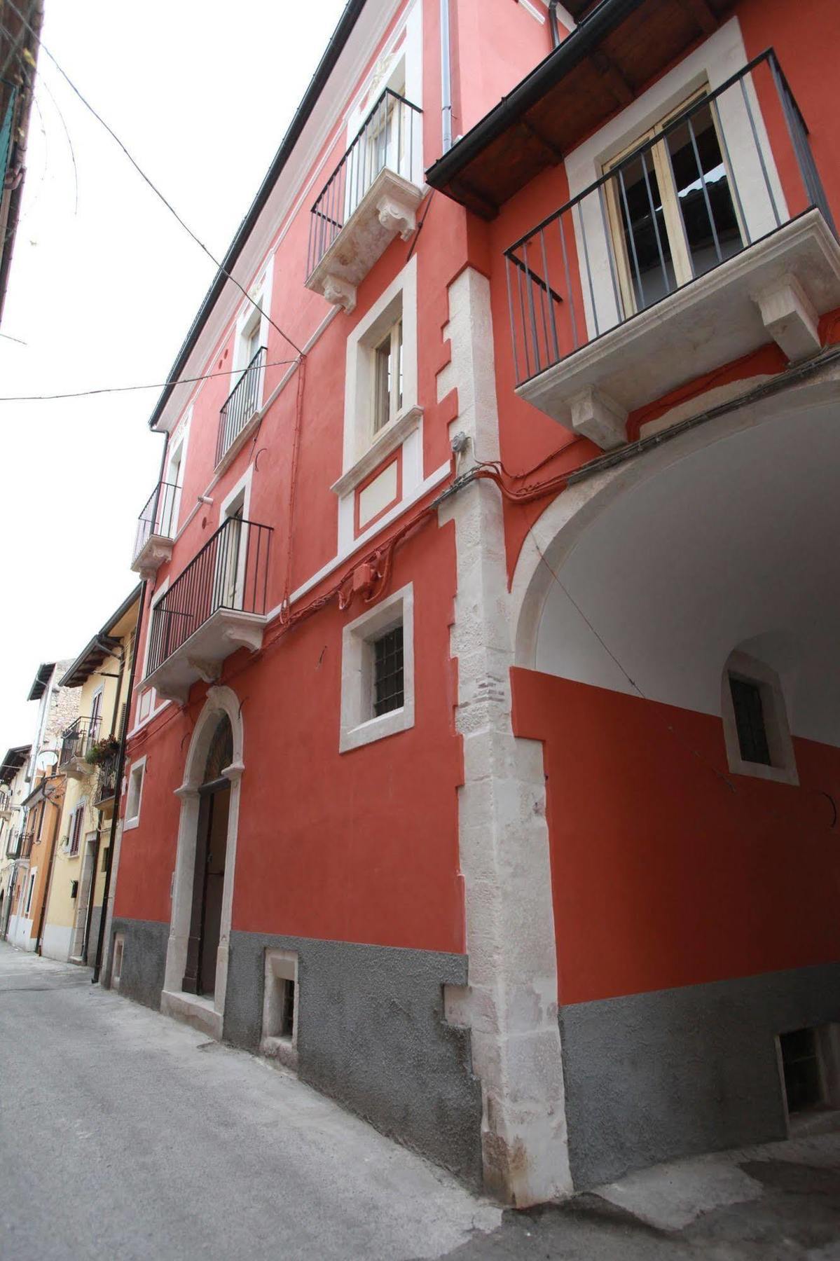 Angelino Home Σουλμόνα Εξωτερικό φωτογραφία